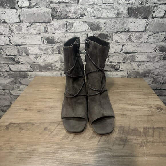 EUC Rialto Mila Grey Heeled Boots Size 10M - Picture 3 of 13